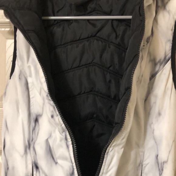 Reversible Vest Size S - Picture 5 of 6